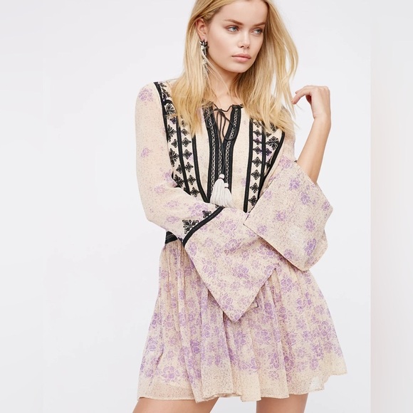 Free People Dresses & Skirts - Free People Women’s Stuck In The Middle With You Dress Size XS EUC